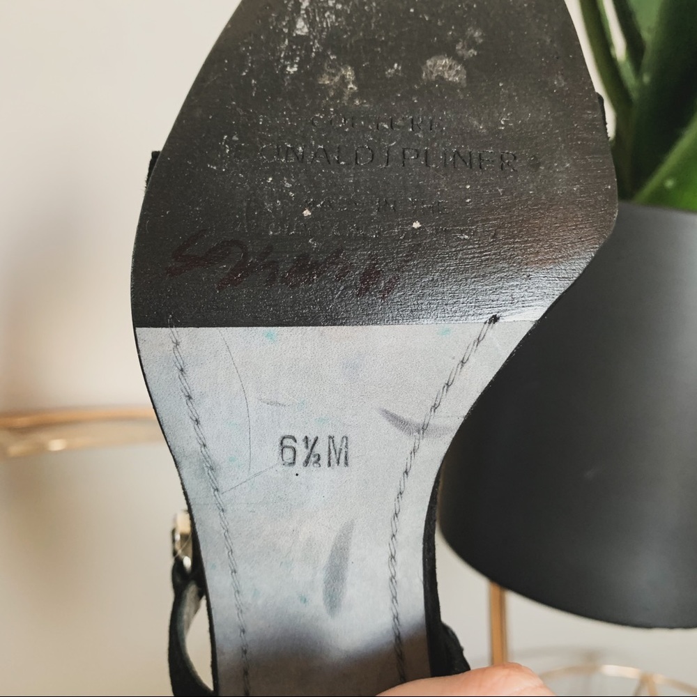 Vintage Donald Pliner Heels - Picture 6 of 8
